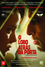 O Lobo Atrás da Porta